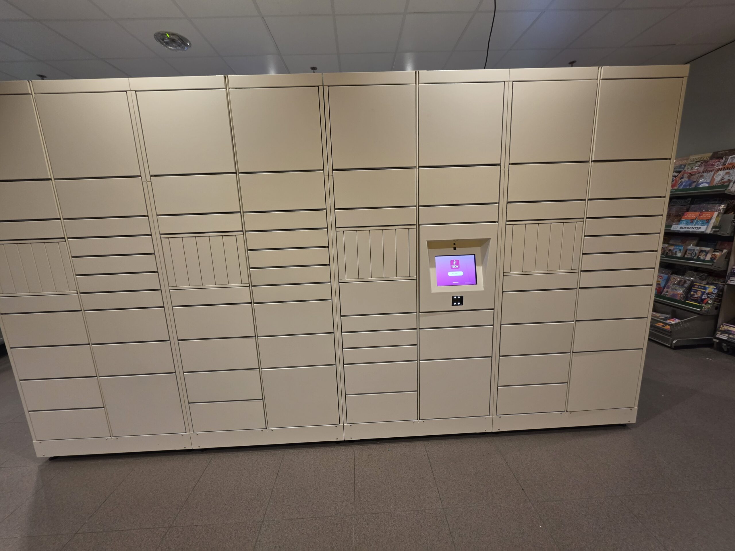 Mondial Relay-pakketautomaat bij PLUS Koelhuis